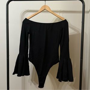Fit S/M Black Bodysuit with Ruffled 3/4 Sleeve